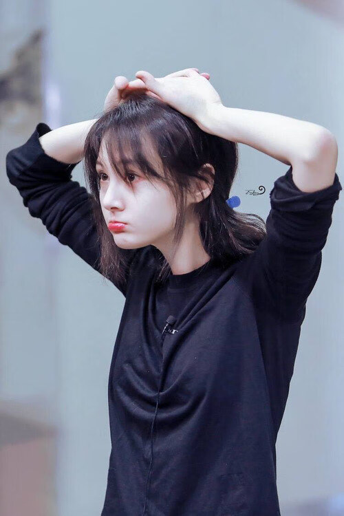 篮下硬仗：北京篮板抢夺战胜对手，优势明显！，北京 篮球 比赛