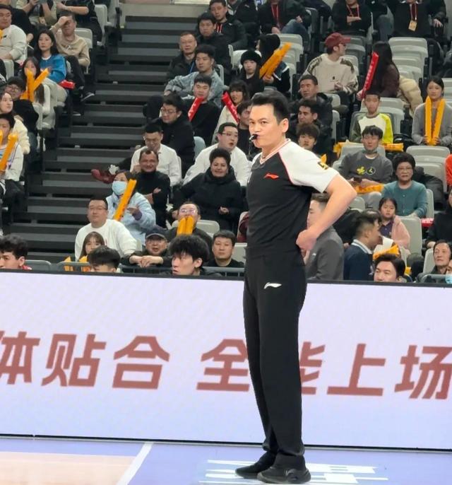 关于B体育官网：中国篮球裁判：公正执法，维护比赛公平，提升职业素养的信息