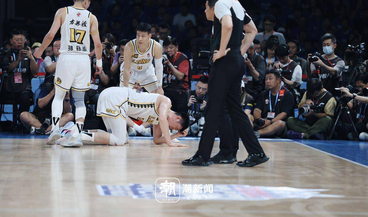 B体育官网：CBA总决赛巅峰对决，谁将问鼎至尊荣耀？的简单介绍